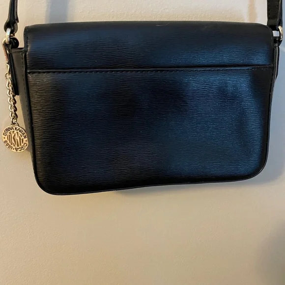 DKNY crossbody purse - Picture 2 of 6